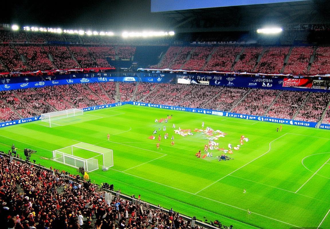 巴黎圣日耳曼VS拜仁慕尼黑：欧冠对决前瞻解析(图1)