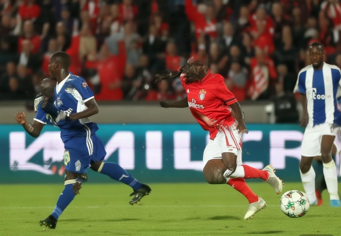 2018欧冠本菲卡对拜仁巅峰对决回顾(图3)